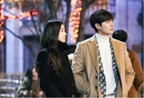 娱乐圈爆料博主谈韩国娱乐圈,爆料博主深度剖析幕后真相 第1张 娱乐圈爆料博主谈韩国娱乐圈,爆料博主深度剖析幕后真相 第1张